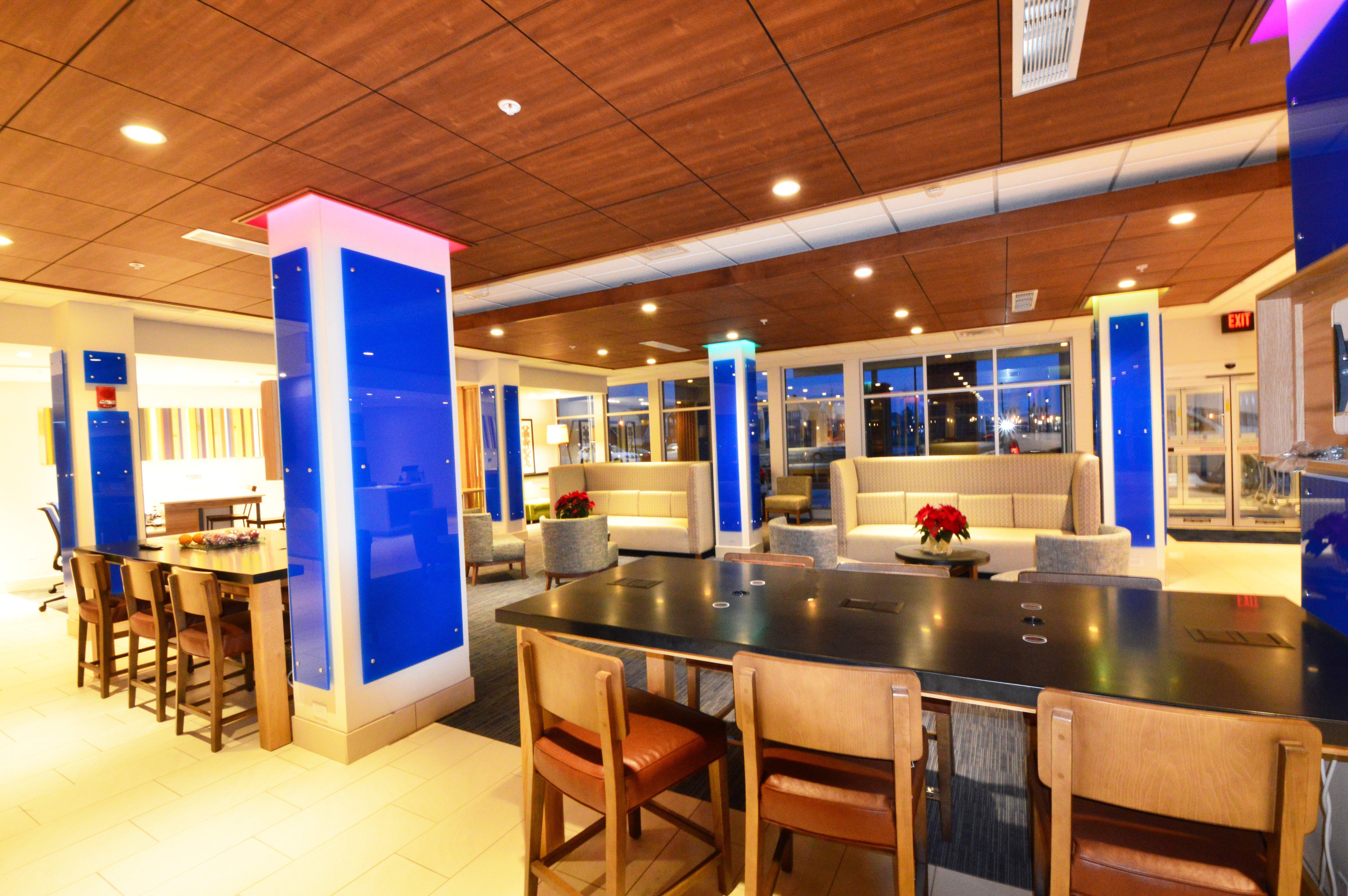 Holiday Inn Express & Suites Toledo South - Perrysburg By Ihg Exterior foto